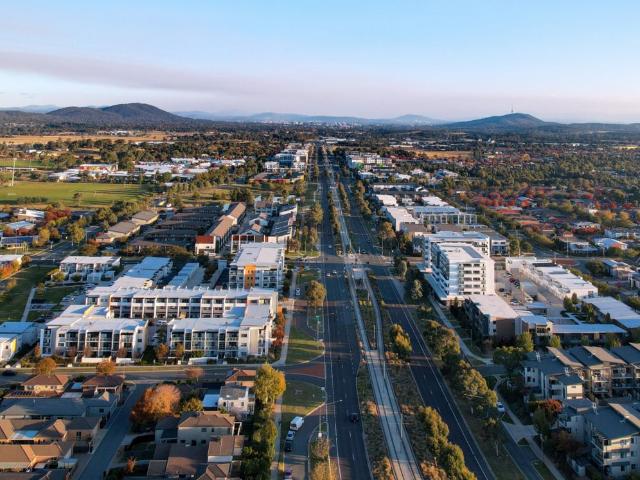 Great investment or live in opportunity awaits you!