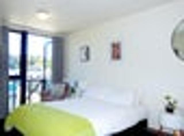 Great Location, View & Close to the CBD