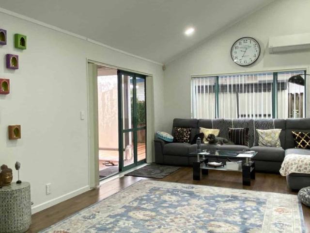 Great location, good schools zone