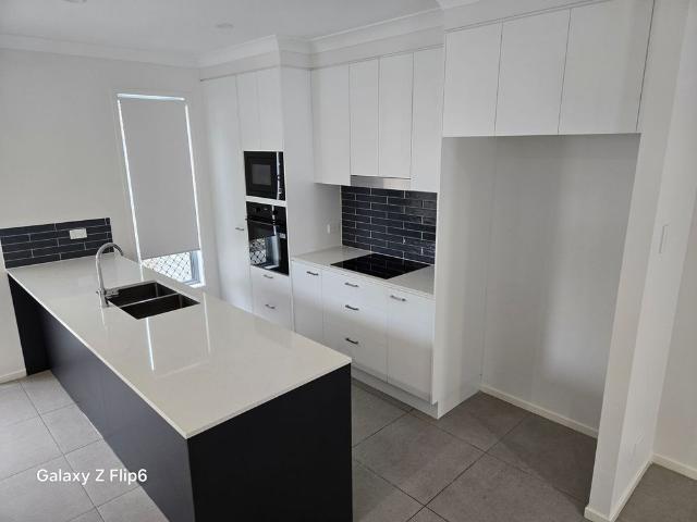 Great Location! Quiet & Relaxed Tranquil living