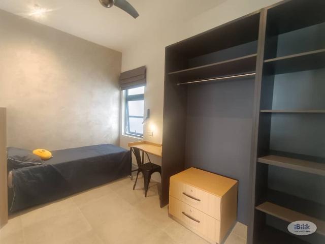 Great Promotion Deals! Middle Room at Union Suites @ Bandar Sunway, Selangor