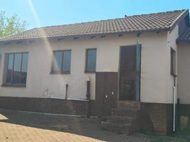 great starter home in danville ext 5