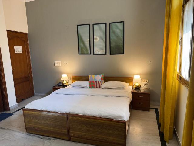 Greater Kailash I 4 Bedroom 1000 Sq. Yd. Builder Floor in Greater Kailash I Delhi Listing ID: #9823