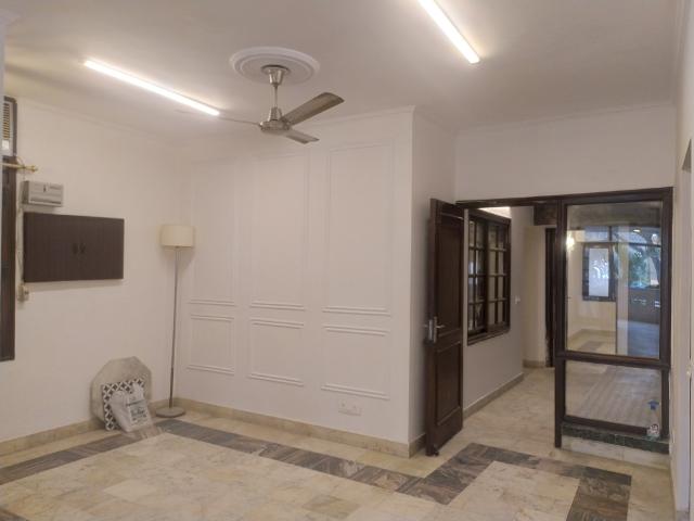 Greater Kailash Ii 3 Bedroom 300 Sq. Yd. Builder Floor in Greater Kailash ii Delhi Listing ID: #9823
