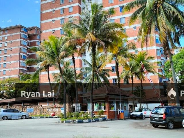 Green Acre Park Condominium | Save up to 137k | Below Market Value 38% Auction Property!