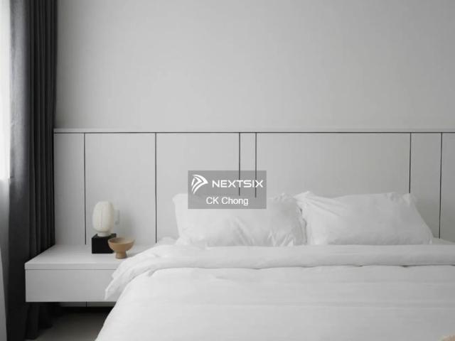 Green Avenue Condominium