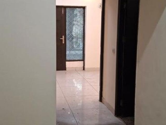 Green Fields Colony, Sector 43 2 Bedroom 200 Sq. Yd. Builder Floor in Green Fields Colony Faridabad Listing ID: #10396