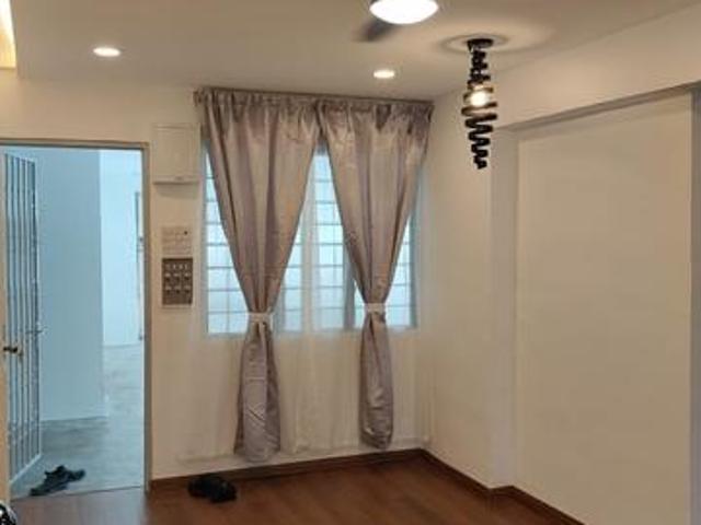 Green Garden Fully Renovated 2Bedrooms 550sf Move In Condition