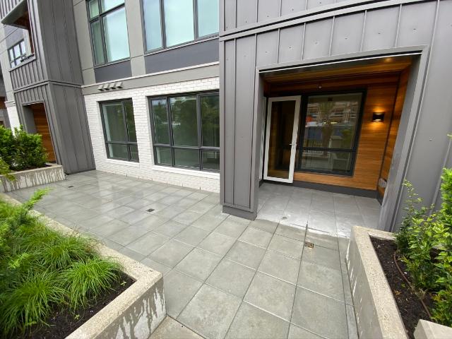 Green on Queensbury 2bedroom townhome w/ Air Con!