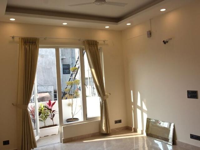 Green Park Extension, Green Park 2.5 Bedroom 1518 Sq. Ft. Builder Floor in Green Park Extension Delhi Listing ID: #10090