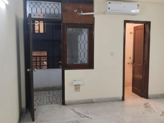 Green Park 3 Bedroom 200 Sq. Yd. Apartment in Green Park Delhi Listing ID: #9986