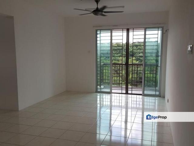 Green Suria Apartment
