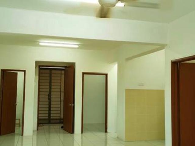 Green Suria Apartment Bandar Tun Hussien Onn Cheras