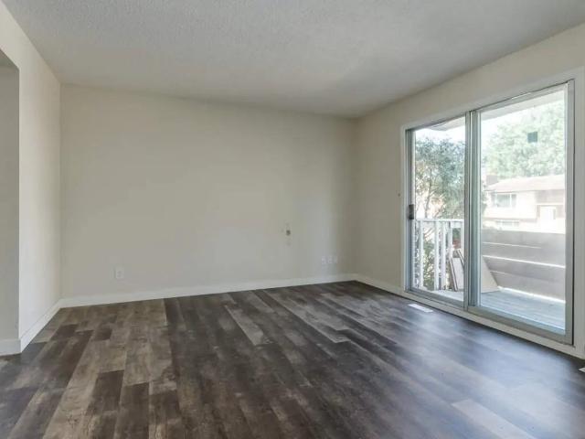 Greenbrook House 3 Bedroom Apartment for Rent at 8 Greenbrook Cres E, Brooks, AB T1R 0J7
