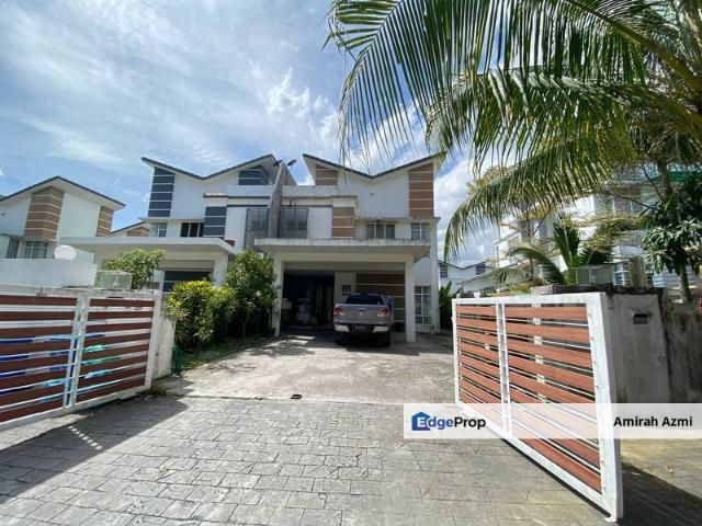 Greenhill Residence