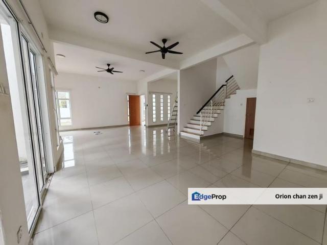 Greenhill Residence