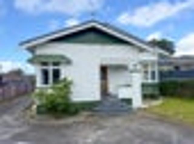 Greenlane, 3 bedrooms, $775 pw