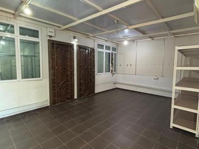 Greenlane 2 Storey House For Rent Facing Road