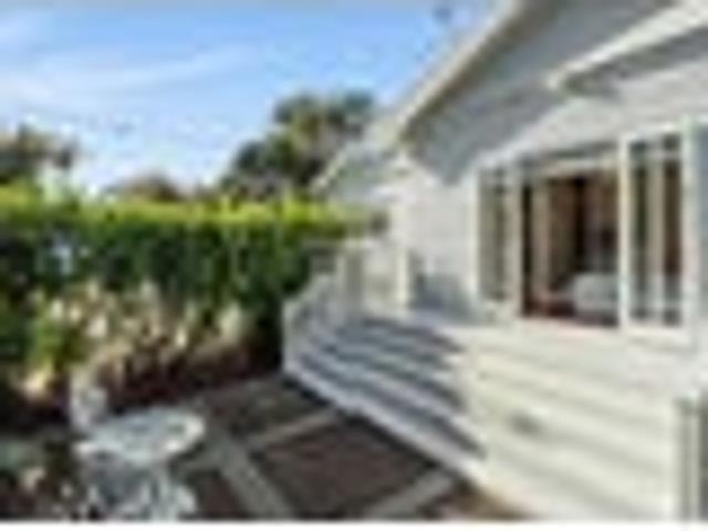 Greenlane, 4 bedrooms, $1200 pw