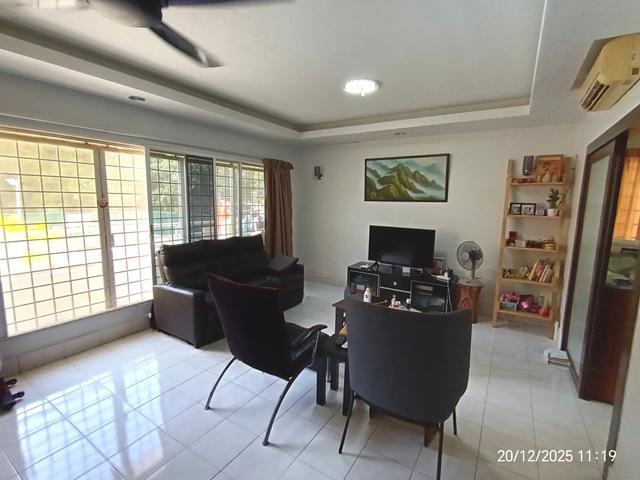 Greenlane Park 4 bedroom low floor with 2 car park for sale