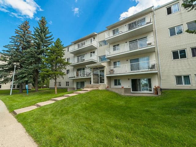Greentree Village 2 Bedroom Apartment for Rent at 17738 81 Ave Nw, Edmonton, AB T5T 1M1 Thorncliff