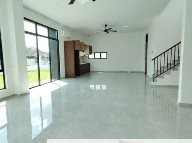 Greenwoods Residence @ Taman Daya Link Bungalow For Sale