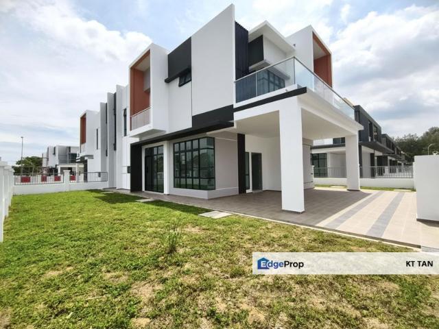Greenwoods Residence, Taman Daya