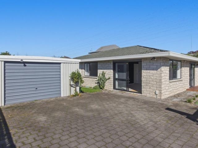 greerton, 2 bedrooms
