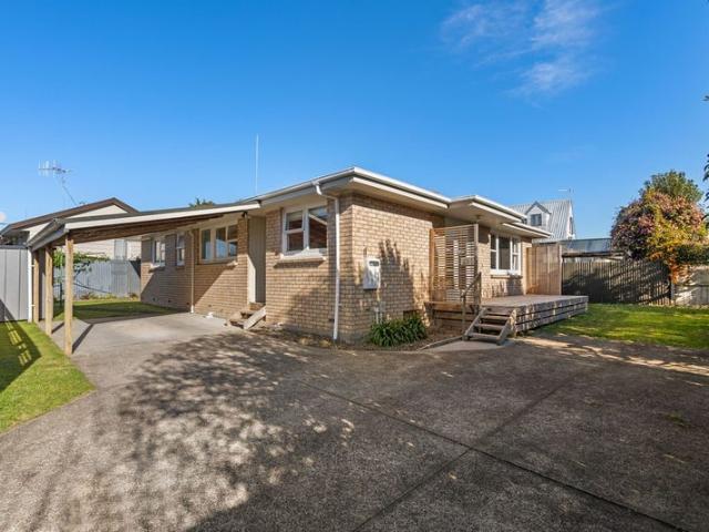 greerton, 3 bedrooms