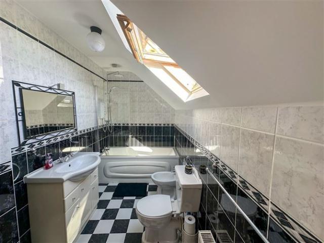 Greethill, Athenry, Co. Galway O'Donnellan & Joyce Auctioneers Ltd 4919 MyHome. Ie Residential