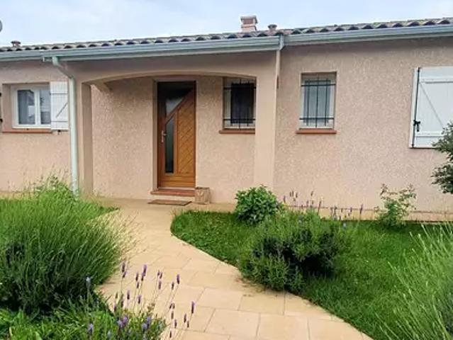 Grenade 31330 Location maison 5 pièces t5 jardin terrasse