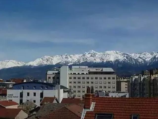 Grenoble 38000 Location appartement 1 pièce t1 au dernier étage
