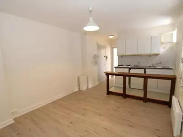 Grenoble 38000 Location appartement 2 pièces t2 au dernier étage