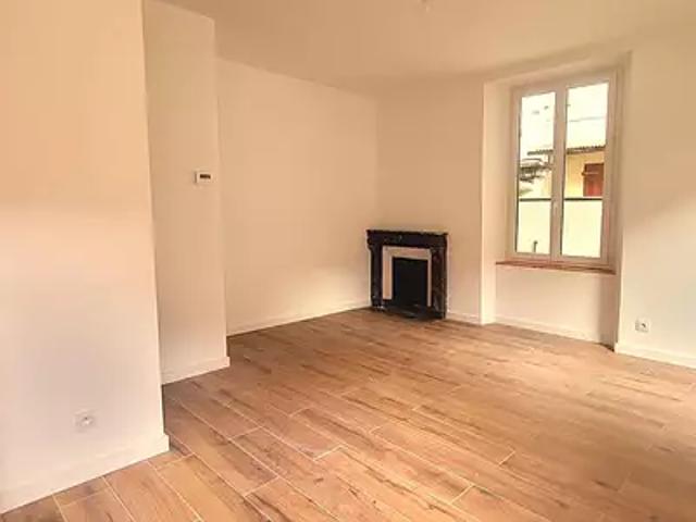 Grenoble 38000 Location maison 3 pièces t3 au dernier étage