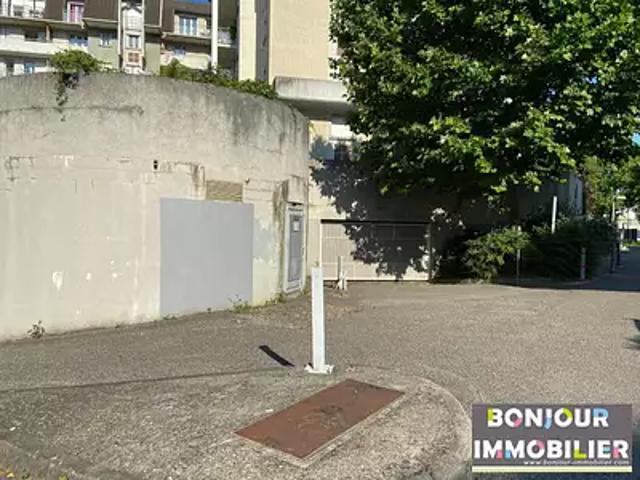 Grenoble 38000 Location parking