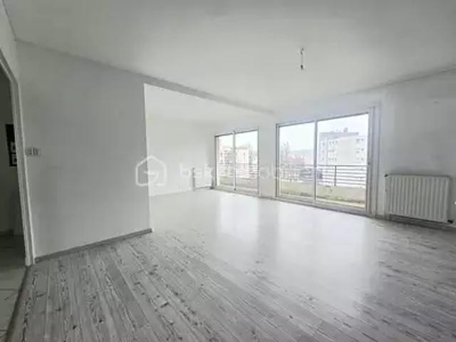 Grenoble 38100 Achat / Vente appartement 4 pièces t4 cave balcon