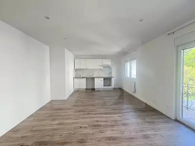 Grenoble 38100 Location appartement 3 pièces t3 au dernier étage