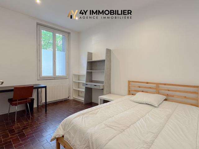 GRENOBLE A LOUER COLOCATION de 11,03 m2