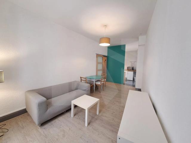 Grenoble Berriat. T2 avec meubles à disposition et balcon