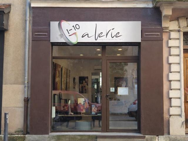 GRENOBLE Local commercial avec vitrine