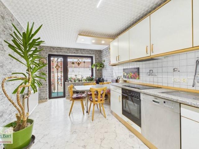 GRENZNÄHE LUXEMBURG: WOHNHAUS MIT GARAGE UND GARTEN