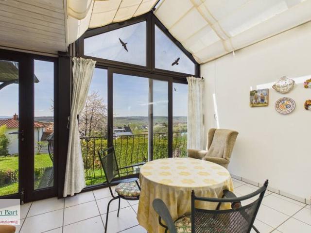 GRENZE L SCHENGEN: SEHR GEPFLEGTER BUNGALOW 4 SCHLAFZIMMER IN TOP WOHNLAGE!