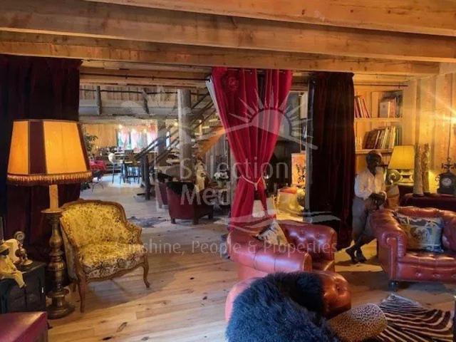 GRÉOLIÈRE LES NEIGES: CHALET DE LUXE