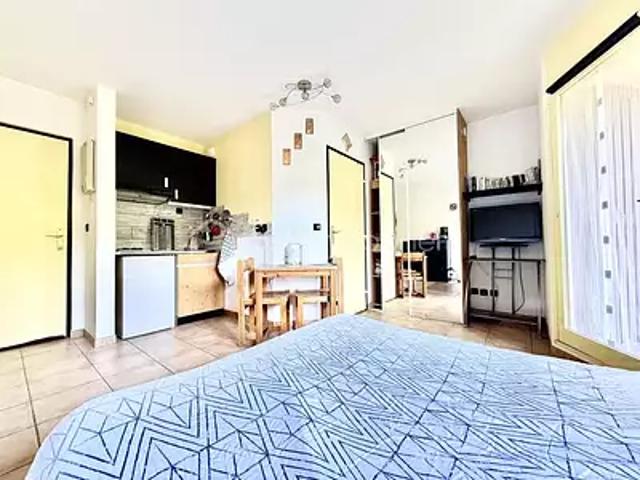 Gréoux les Bains 04800 Achat / Vente appartement 1 pièce t1 terrasse