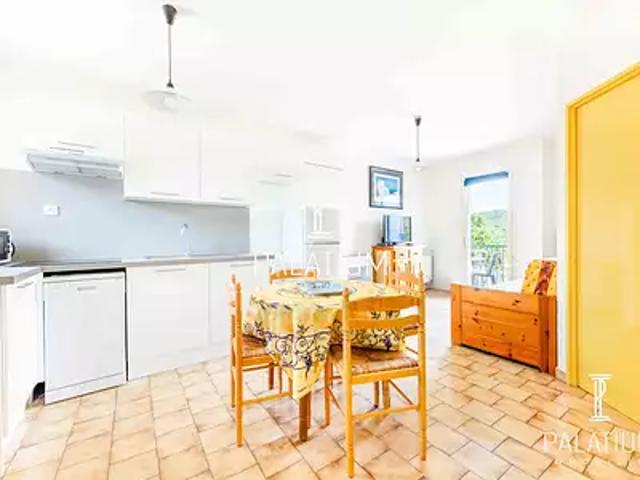 Gréoux les Bains 04800 Achat / Vente appartement 2 pièces t2 au dernier étage piscine