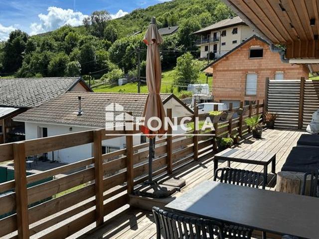 Grésy sur Aix, appartement de Type 4 en duplex, secteur Calme, vue imprenable