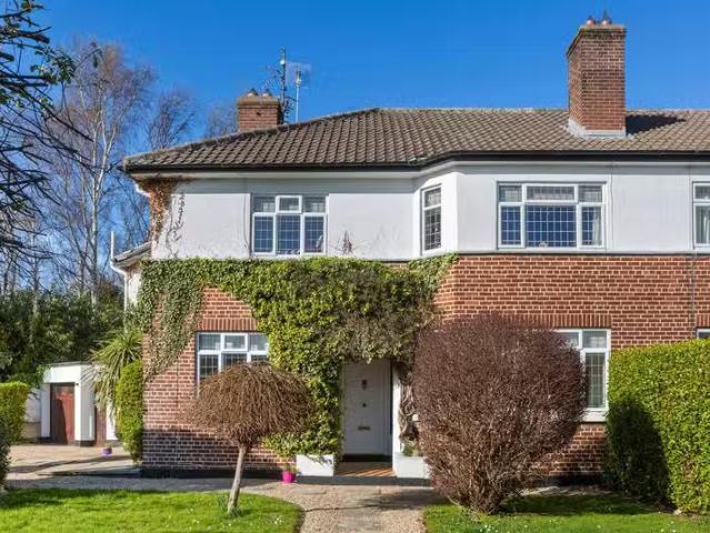 Grianan, Foxrock Park, Foxrock, Dublin 18, D18T9Y8 is for sale