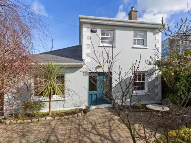 Grianan, Trafalgar Road, Greystones, Co. Wicklow is for rent
