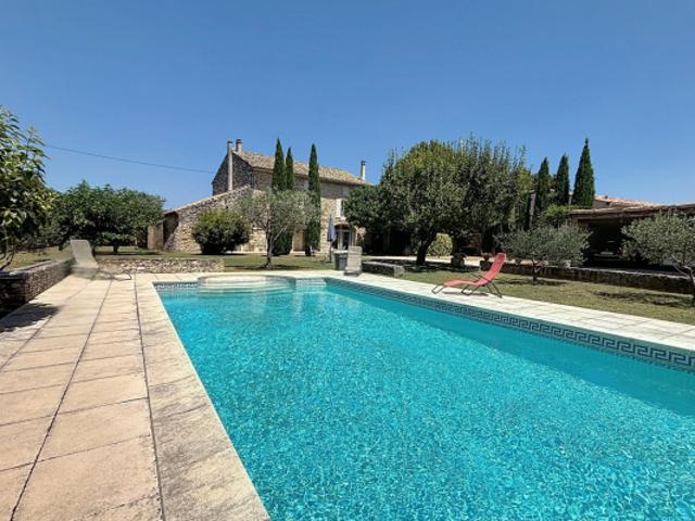 GRIGNAN RARE ! Exclusivité MAGNIFIQUE MAS DE VILLAGE AVEC