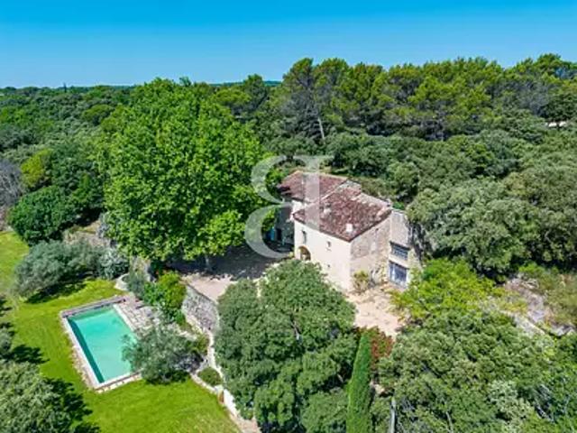 Grignan 26230 Achat / Vente maison 11 pièces t11 piscine
